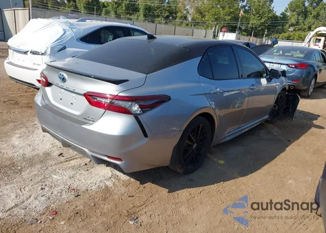 2024 Toyota Camry Hybrid Xse z USA, uszkodzony, nr VIN 4T1K31AK1RU077709